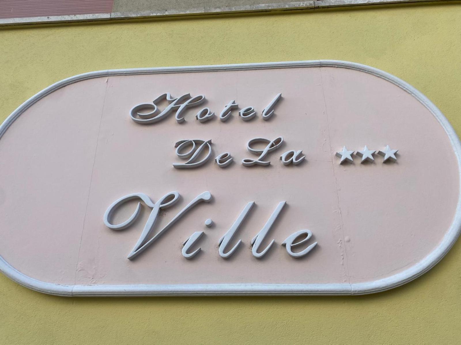 Hotel De La Ville Rimini Exteriör bild